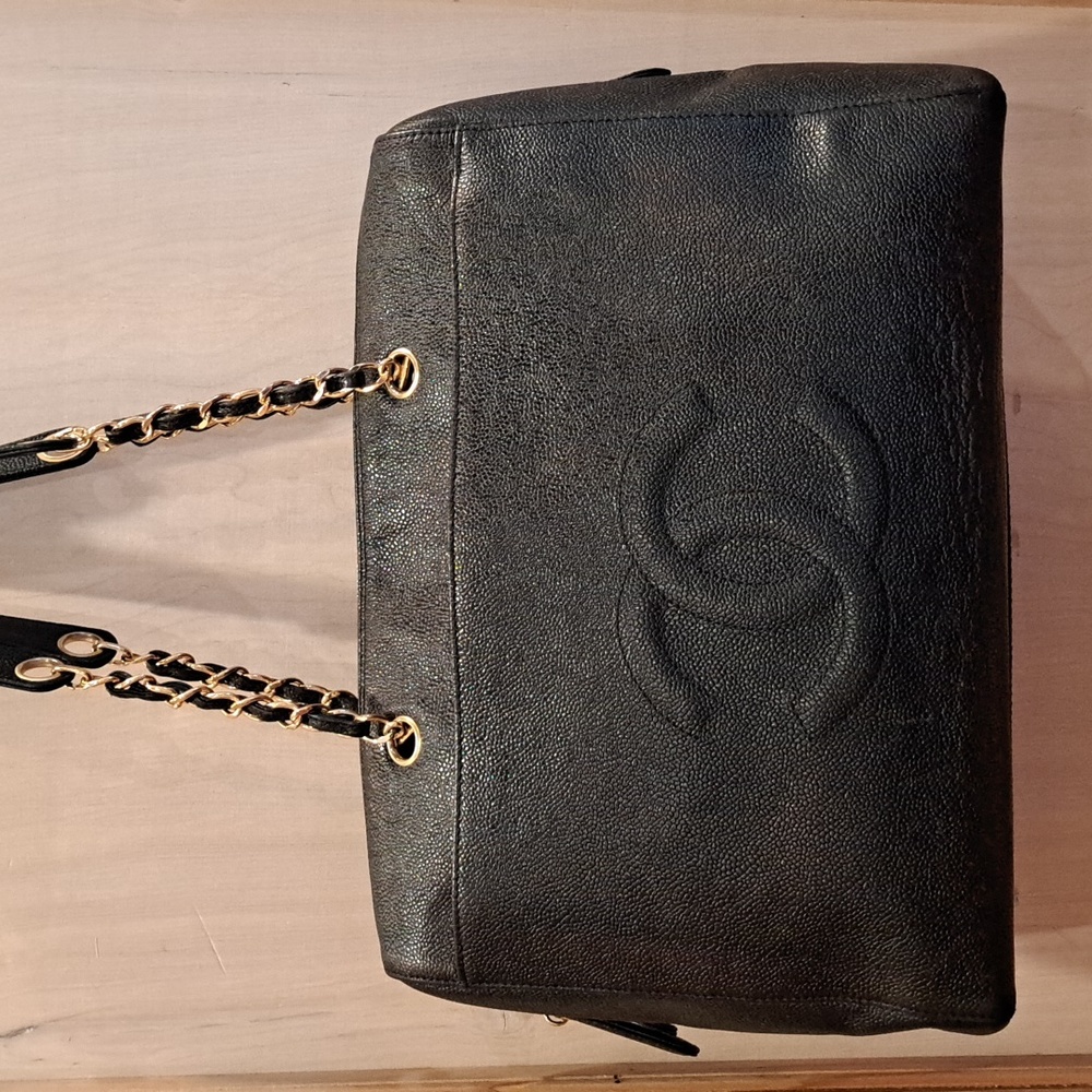 Chanel Timeless caviar large shopper